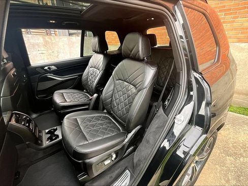 Used 2025 BMW X7 xDrive40i w/ M Sport Package AWD/4WD image 35