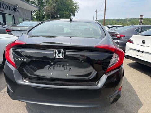 Used 2018 Honda Civic EX image 7