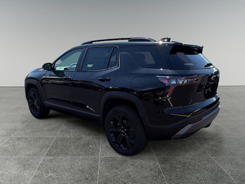 New 2026 Chevrolet Equinox LT w/ Convenience Package II AWD/4WD image 3