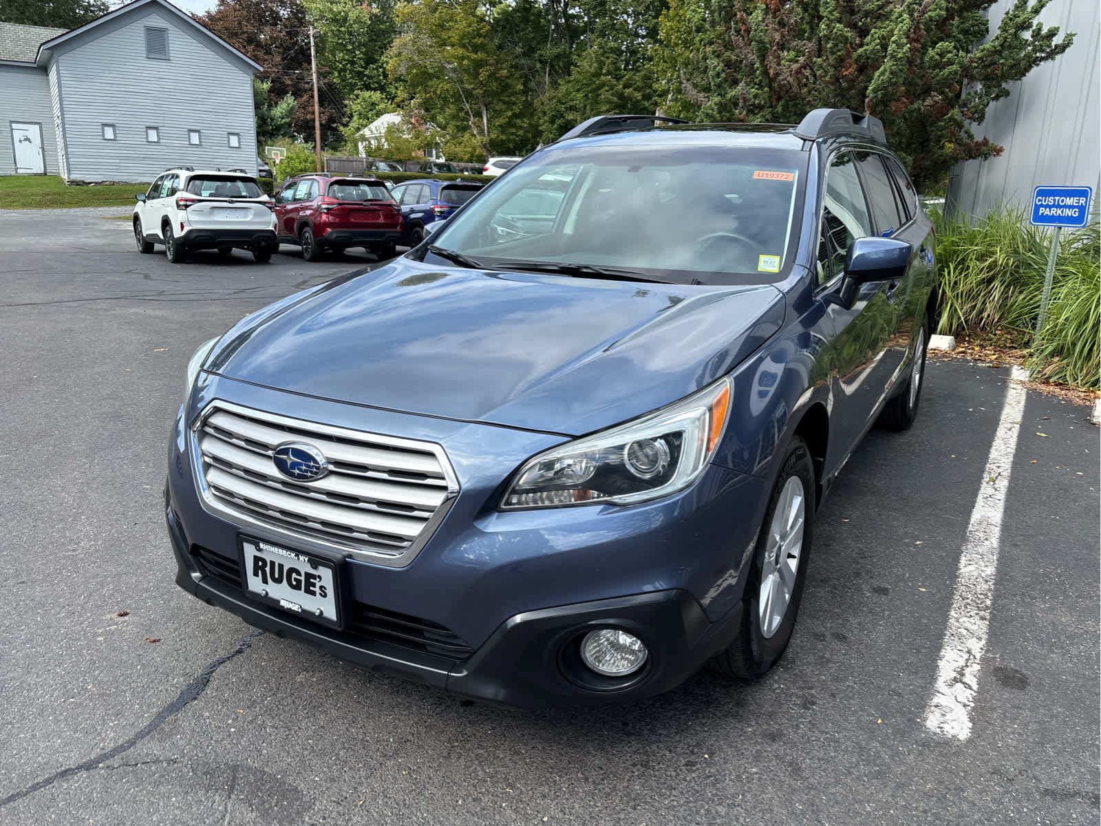 Used 2016 Subaru Outback 2.5i Premium AWD/4WD image 8