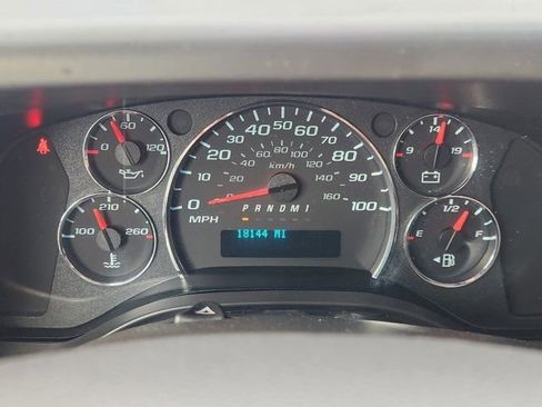Used 2025 Chevrolet Express 3500 w/ Power Convenience Package image 7