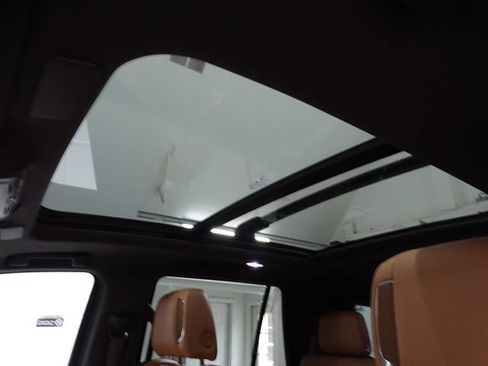 Certified 2022 Cadillac Escalade Premium Luxury AWD/4WD image 13