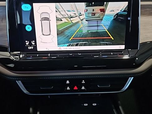 New 2026 Volkswagen Atlas SEL image 34