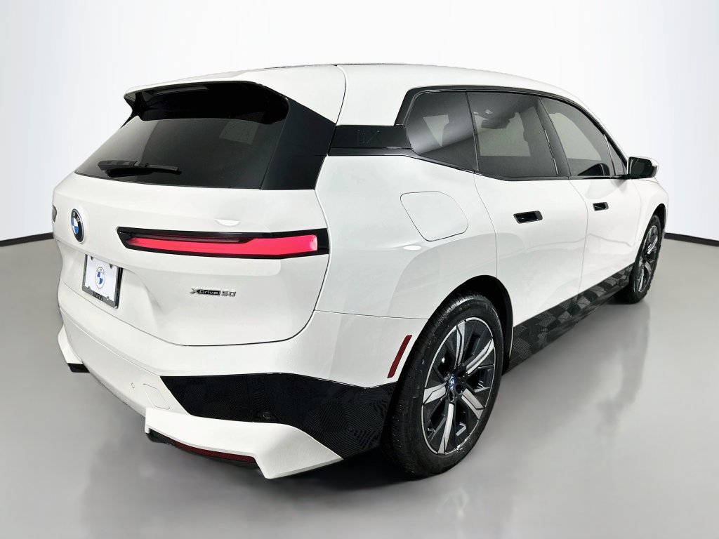 Certified 2024 BMW iX xDrive50 w/ Premium Package AWD/4WD image 5