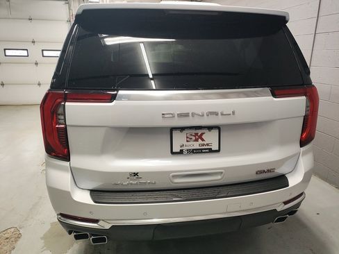 New 2026 GMC Yukon XL Denali w/ Sun & Power Step Package image 24