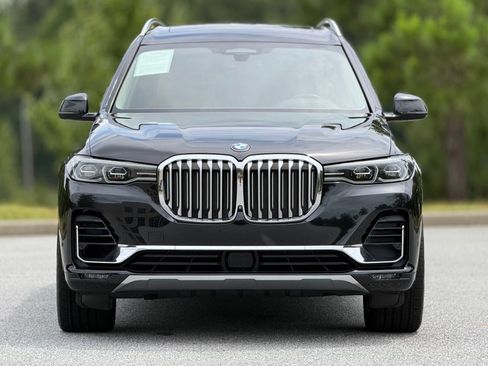 Used 2019 BMW X7 xDrive50i w/ Premium Package AWD/4WD image 3