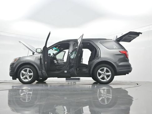 Used 2019 Ford Explorer XLT FWD image 45