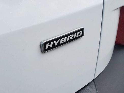 Used 2022 Ford Escape SE w/ SE Sport Appearance Package FWD image 28
