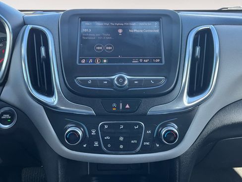 Used 2023 Chevrolet Equinox LT w/ Driver Convenience Package image 13