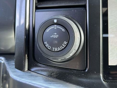 Used 2021 Ford F150 Lariat w/ Equipment Group 502A High image 32