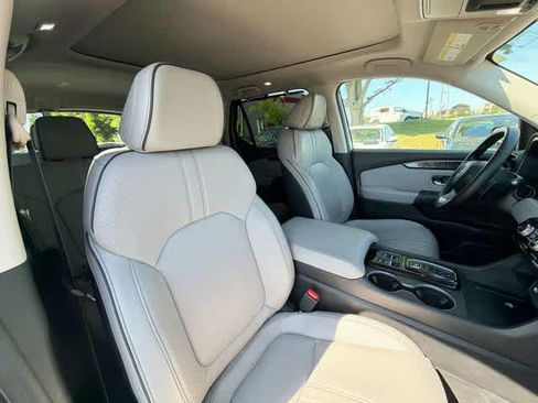 Used 2023 Honda Pilot Elite image 17
