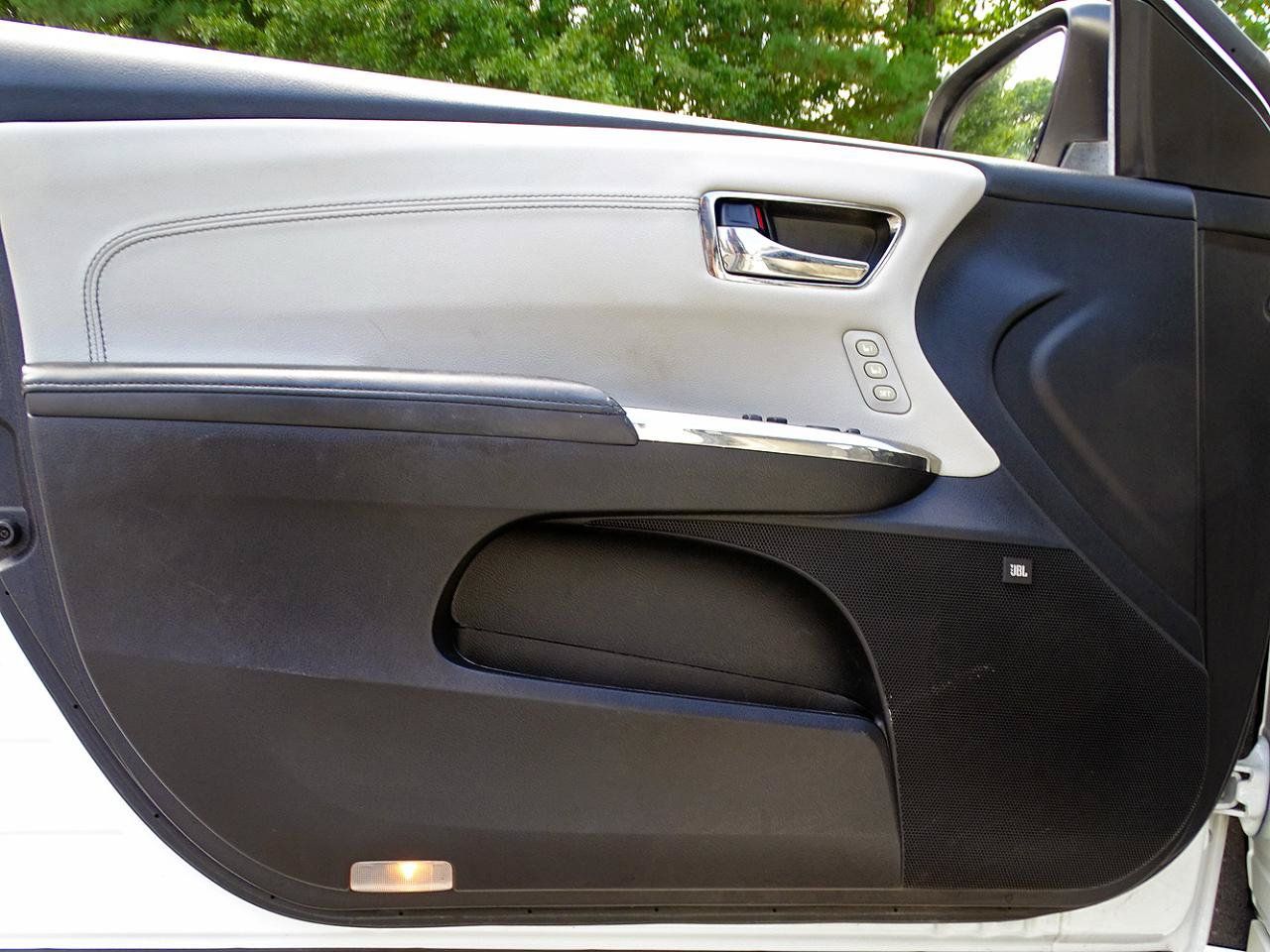 Used 2016 Toyota Avalon Limited w/ Protection Package FWD image 21