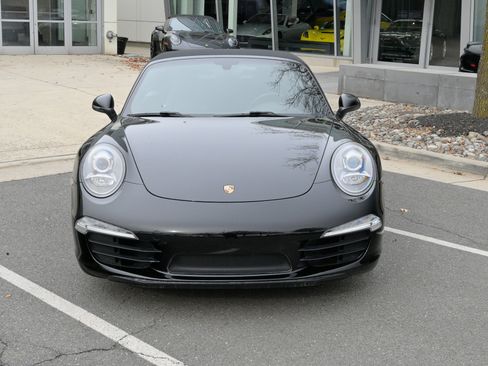 Used 2015 Porsche 911 Carrera image 2