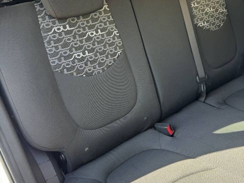 Used 2010 Kia Soul + w/ Audio Pkg FWD image 12