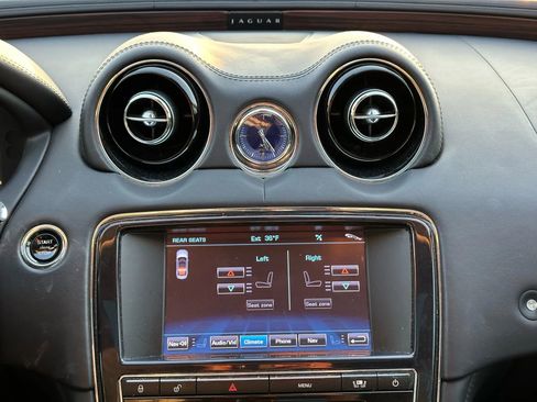 Used 2011 Jaguar XJ L image 40