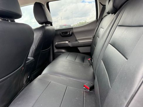 Used 2018 Toyota Tacoma SR5 image 23