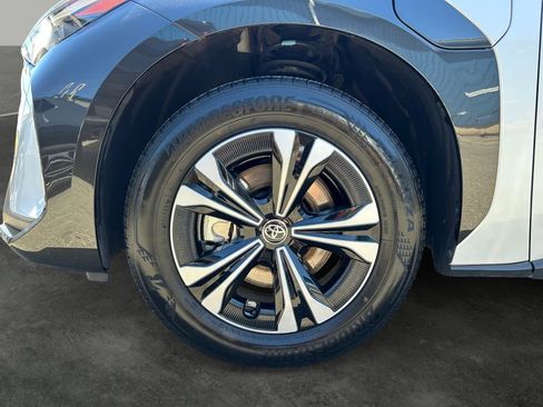 Used 2024 Toyota bZ4X AWD w/ Weather Package image 5