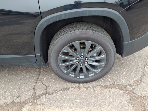 Used 2023 Chevrolet Traverse RS w/ LPO, Floor Liner Package AWD/4WD image 21