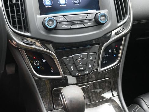 Used 2014 Buick LaCrosse Leather w/ Driver Confidence Package FWD image 17