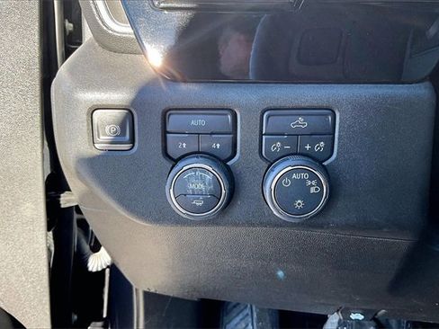 Used 2023 Chevrolet Silverado 1500 LT image 16