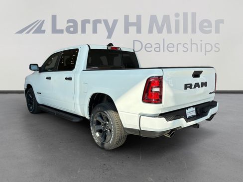 New 2026 RAM 1500 Express AWD/4WD image 3