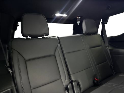 Used 2026 GMC Yukon Denali w/ Denali Reserve Package RWD image 44