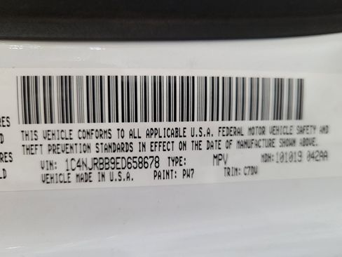 Used 2014 Jeep Patriot Sport image 33