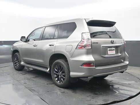 Used 2023 Lexus GX 460 Premium w/ Premium Package image 3