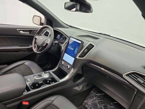 Used 2022 Ford Edge ST-Line AWD/4WD image 19