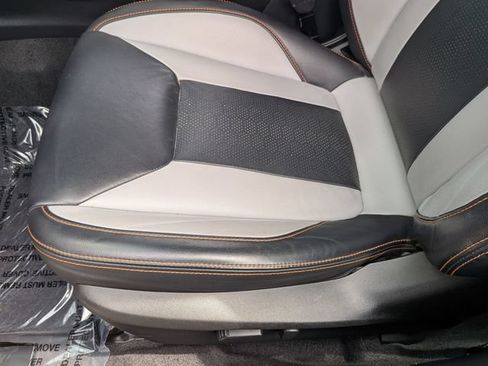 Used 2019 Subaru Crosstrek 2.0i Limited w/ Moonroof Package w/Navigation AWD/4WD image 15
