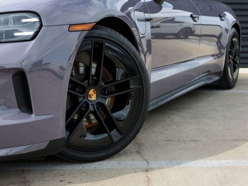 Certified 2025 Porsche Taycan 4S image 12