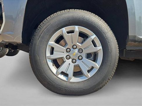 Used 2021 Chevrolet Colorado LT w/ LT Convenience Package AWD/4WD image 24