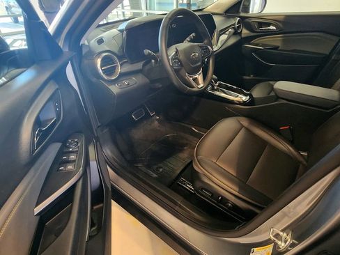 Used 2024 Chevrolet Trax ACTIV w/ Driver Confidence Package FWD image 10
