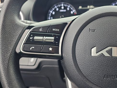 Used 2024 Kia Forte LXS image 28