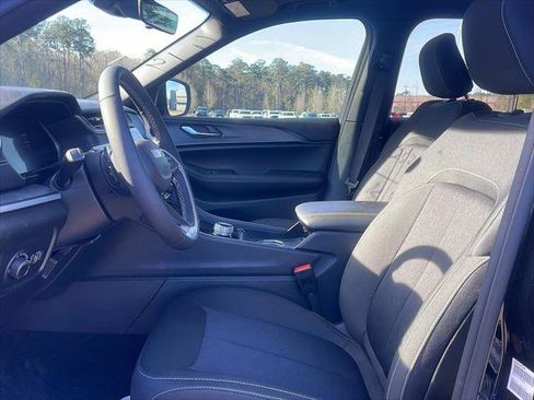 Certified 2025 Jeep Grand Cherokee L Laredo w/ Luxury Tech Group I image 13