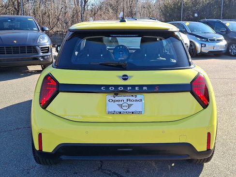 Used 2025 MINI Cooper S image 5
