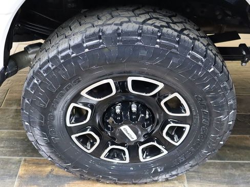 Used 2024 Ford F250 Platinum image 42