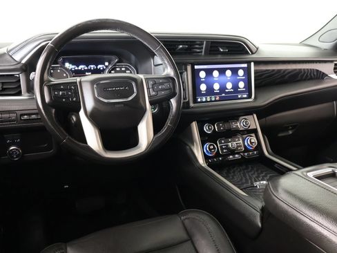 Used 2021 GMC Yukon XL Denali w/ Advanced Technology Package AWD/4WD image 2
