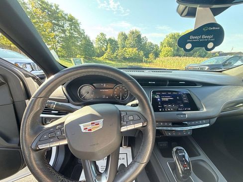 Certified 2023 Cadillac XT4 Sport w/ Cold Weather Package image 15