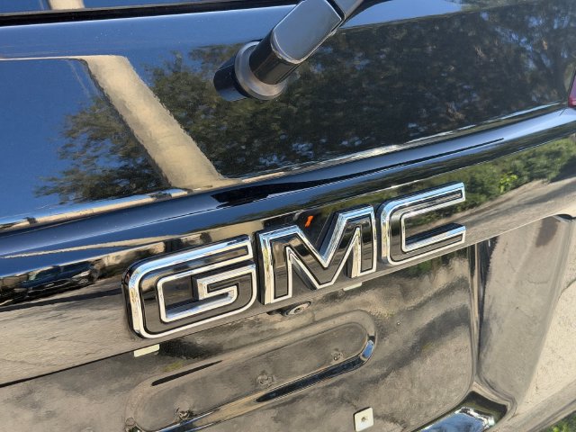 Certified 2022 GMC Acadia SLE w/ Elevation Edition FWD image 13