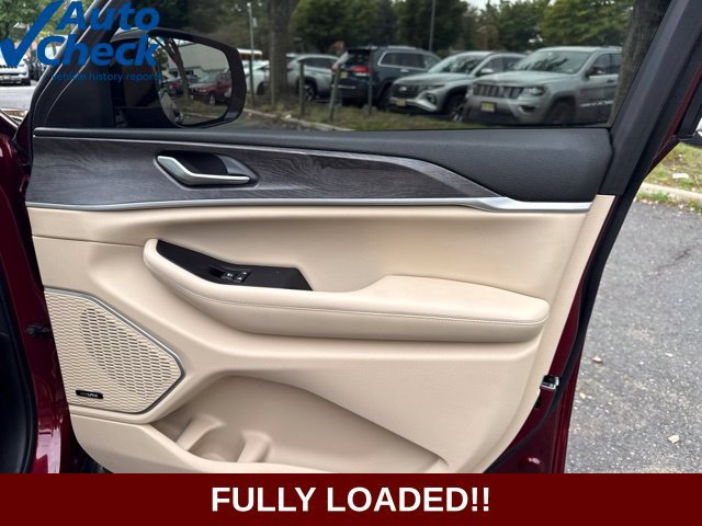 Used 2023 Jeep Grand Cherokee L Limited w/ Luxury Tech Group II AWD/4WD image 31