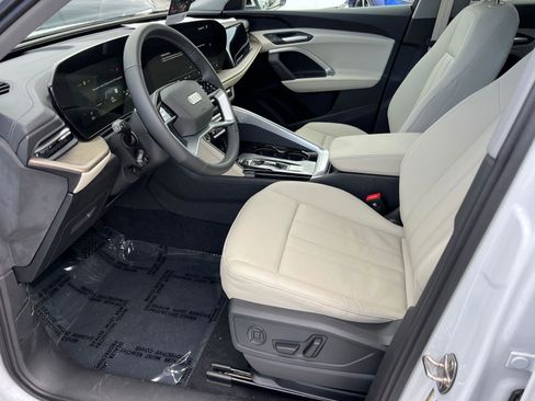 New 2025 Audi Q5 Premium image 9