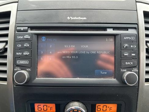 Used 2017 Nissan Frontier SL w/ Moonroof Package AWD/4WD image 27