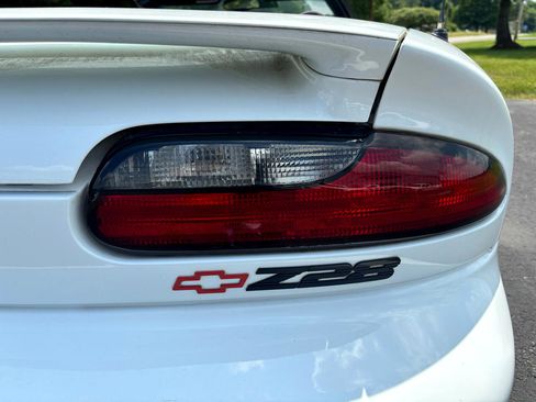 Used 1995 Chevrolet Camaro Z28 image 14