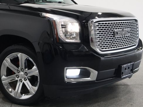 Used 2017 GMC Yukon Denali w/ Open Road Package image 3