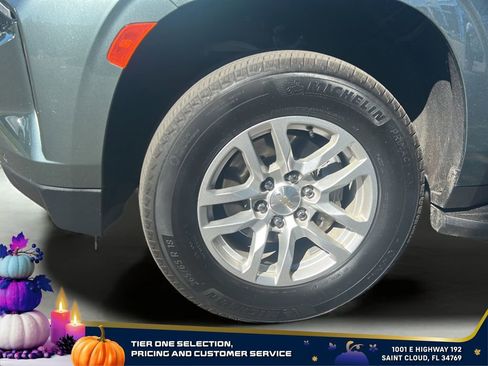 Certified 2024 Chevrolet Suburban LT image 11