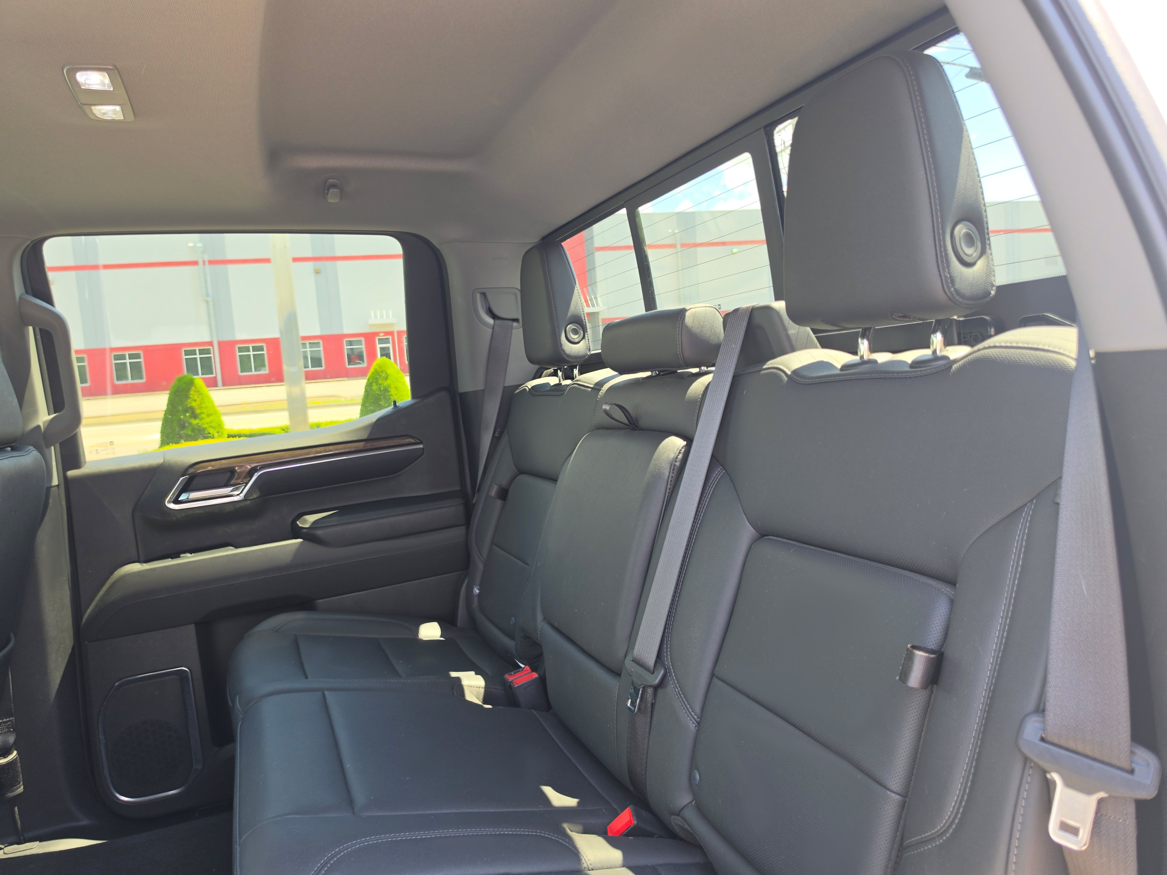 Used 2024 GMC Sierra 1500 SLT w/ SLT Premium Plus Package AWD/4WD image 14