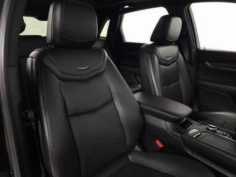 Certified 2022 Cadillac XT5 Sportv w/ Technology Package image 42