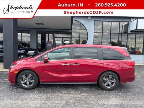 Used 2024 Honda Odyssey EX image 1