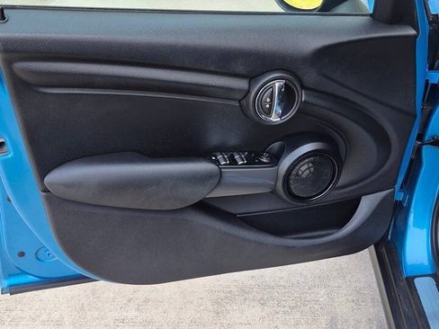 Used 2015 MINI Cooper 4-Door Hardtop FWD image 23